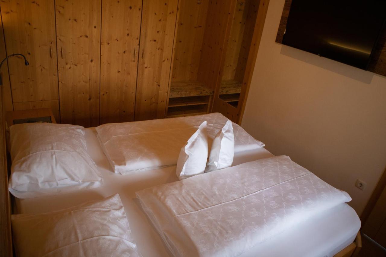 Schwarzplatterhof Apartment Merano Ngoại thất bức ảnh
