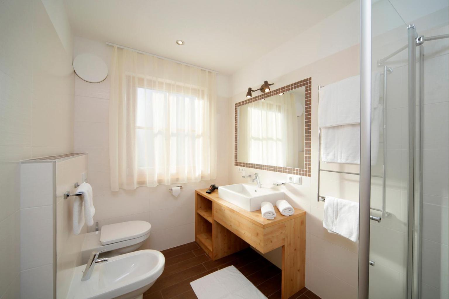 Schwarzplatterhof Apartment Merano Ngoại thất bức ảnh