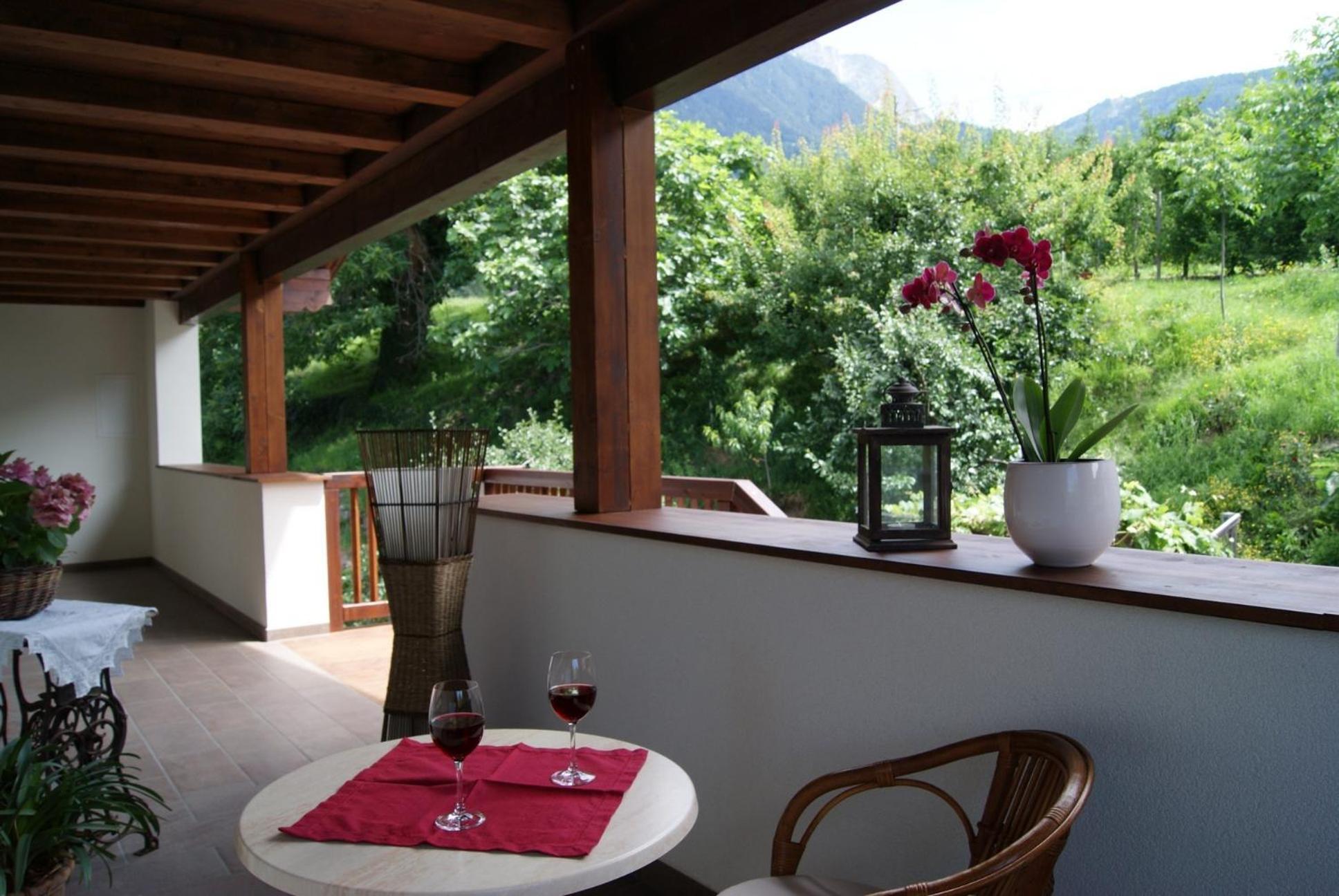 Schwarzplatterhof Apartment Merano Ngoại thất bức ảnh