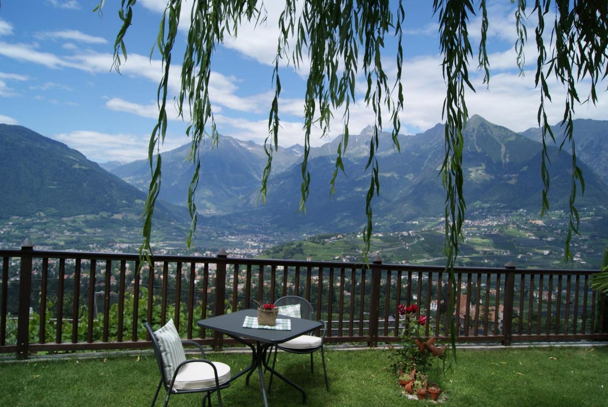 Schwarzplatterhof Apartment Merano Ngoại thất bức ảnh